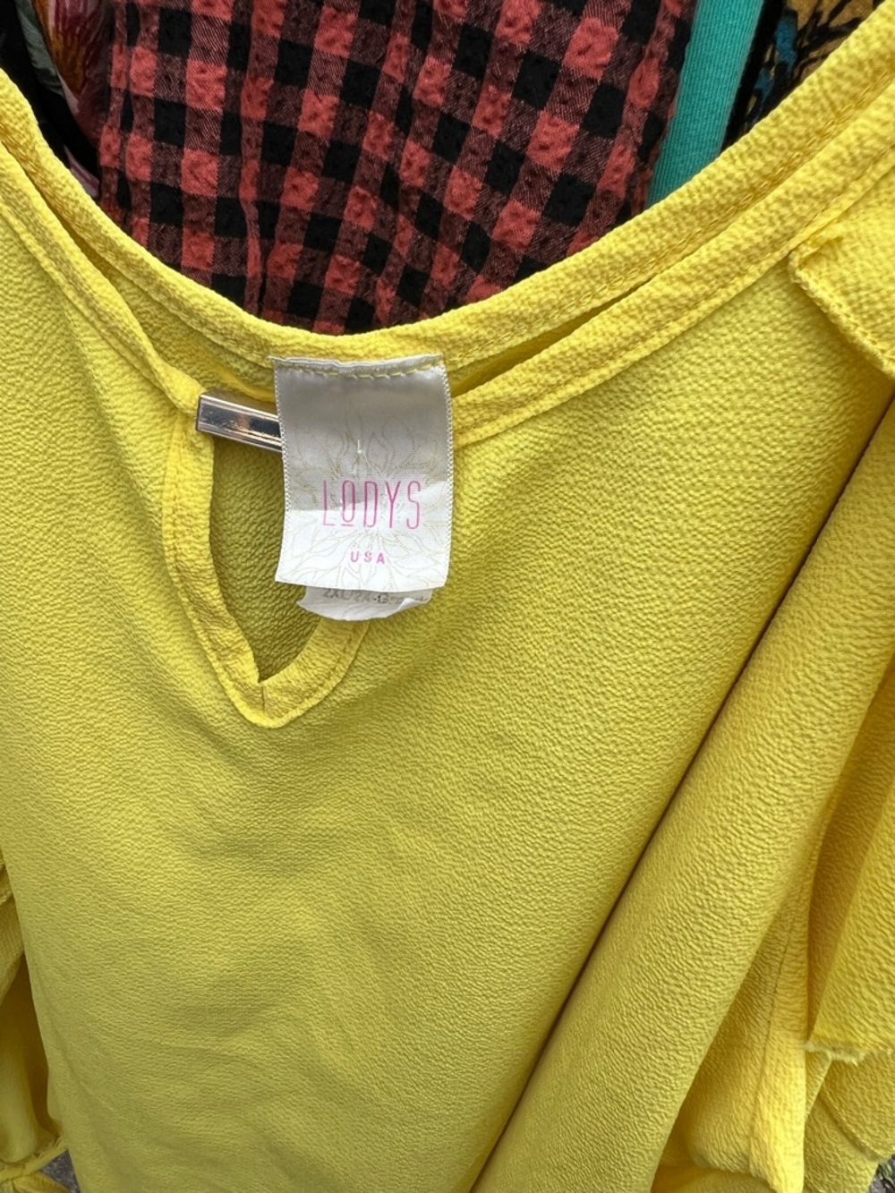 Yellow top - Picture 2 of 2